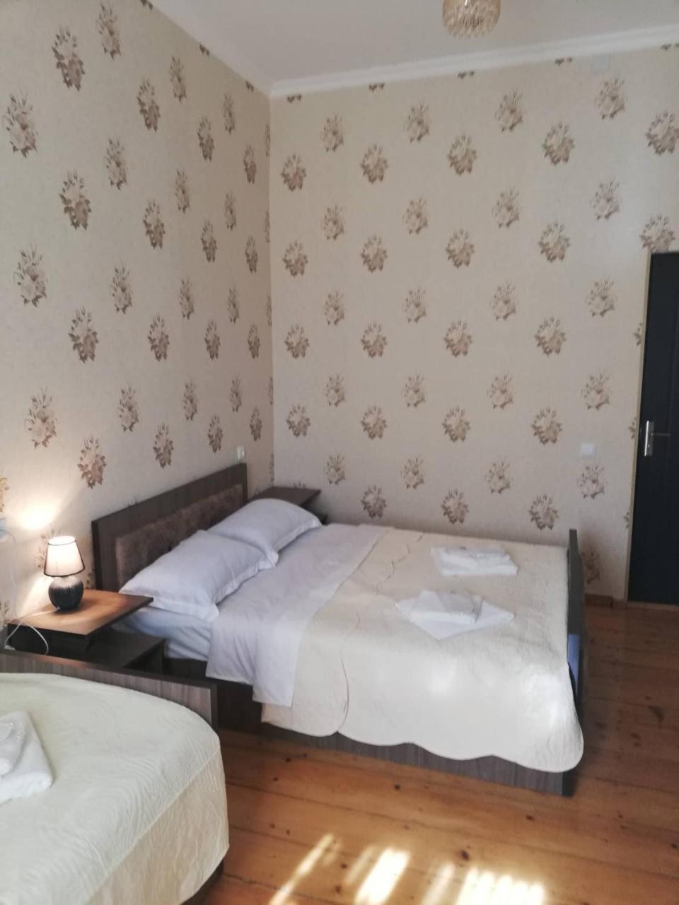 Host Family Hotell Akhaltsikhe  Exteriör bild